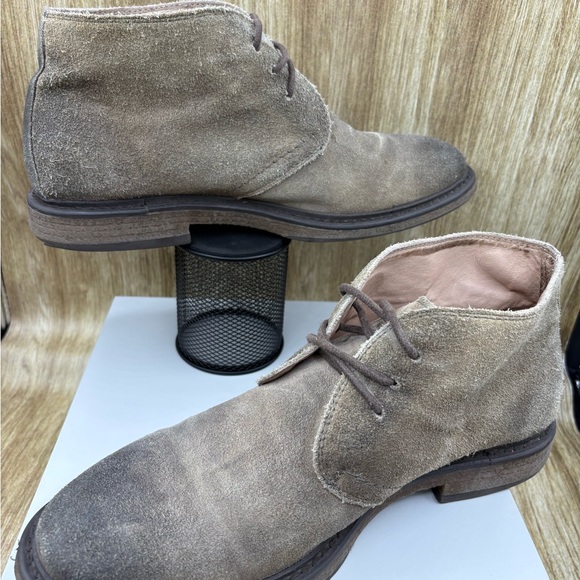 1901 Chukka Tan Suede Boots - Picture 9 of 13